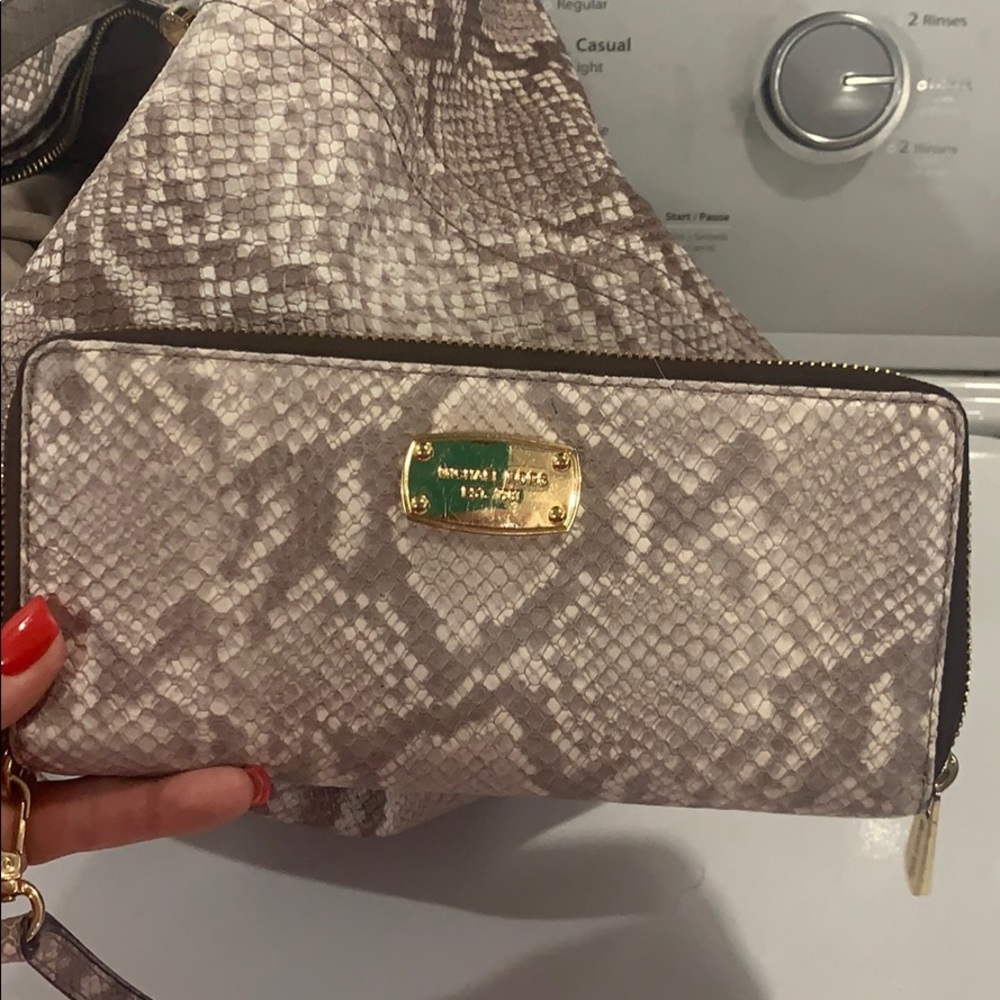 Mk Snake Skin Print Large Hobo & Matching Wristlet - image 3
